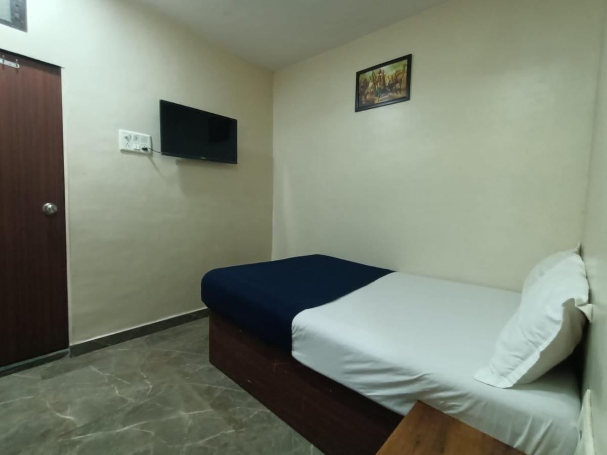 מומביי Hotel Safalta Residency, Chembur מראה חיצוני תמונה